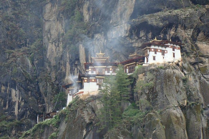 Hiking Paro Taktsang: Day Hike to Tiger's Nest Monastery