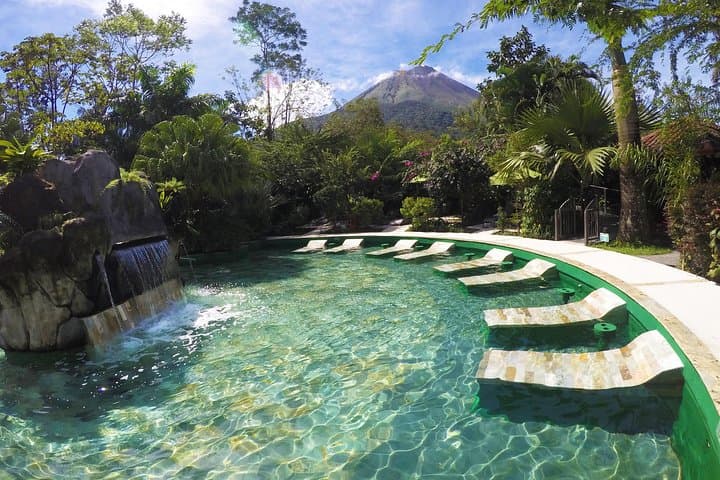 La Fortuna Hot Springs Full-Day Pass — Paradise Hot Springs Guide photo 6