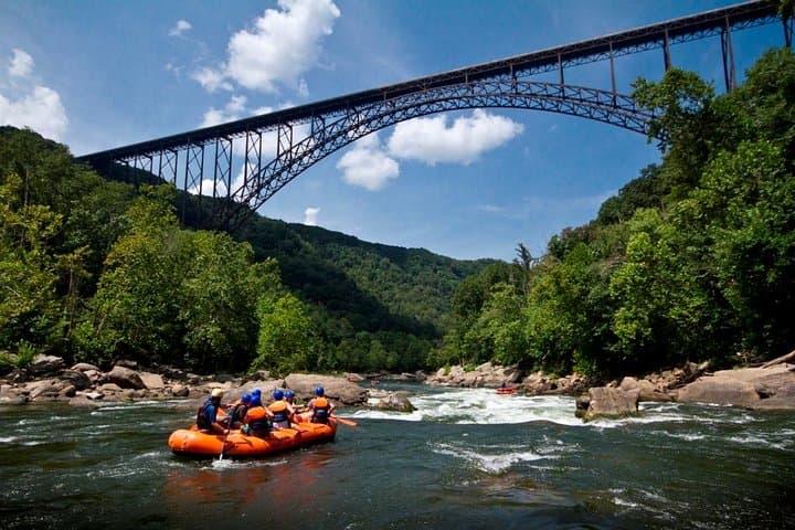 Lower New River Whitewater Rafting: Class I–V Rapids in New River Gorge