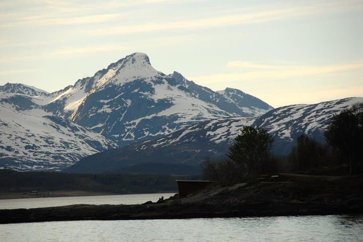 Luxury Catamaran Fjord Cruise from Tromsø — Arctic Princess Experience photo 2