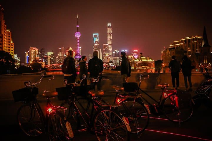Shanghai Night Bike Tour: Old Town to the Bund on Vintage Bikes photo 2