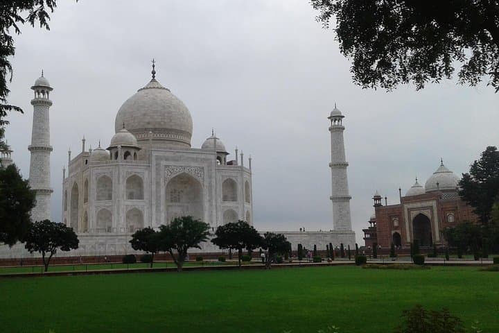 Private One-Day Taj Mahal Tour from Jaipur by Car — Agra Highlights & Agra Fort photo 2