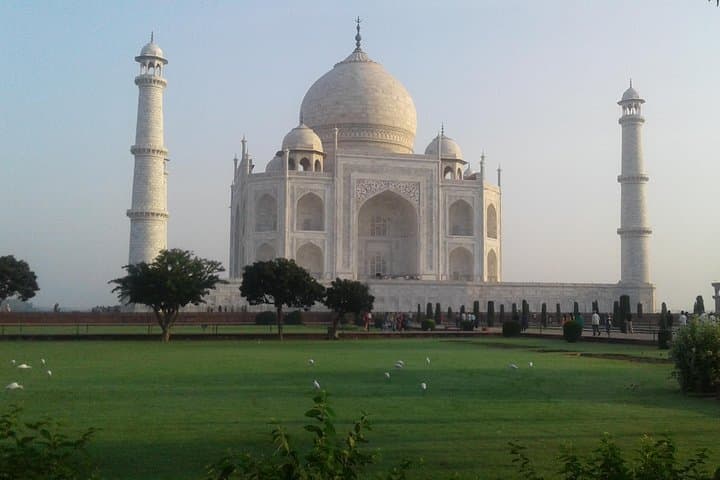 Private Sunrise & Sunset Taj Mahal Tour — Agra City Highlights