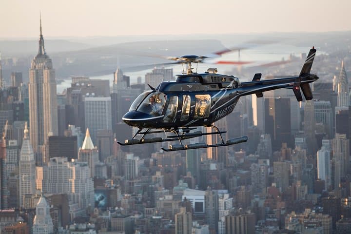 Manhattan Helicopter Tour Over NYC: Statue of Liberty, Brooklyn & Staten Island Views photo 2