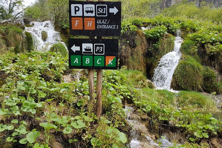 Private Plitvice Lakes Tour from Zagreb to Zadar — Rastoke, Karlovac & 4‑Hour Park Visit photo 2