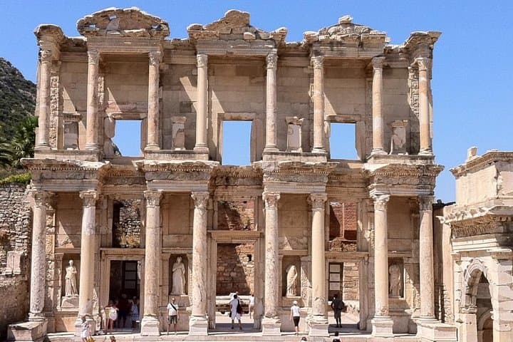 Two-Day Ephesus and Pergamum Tour from Istanbul — Ancient Cities in 48 Hours photo 2
