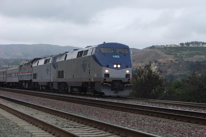 Ride the Rails to Yosemite: Glacier Point & Mariposa Grove Overnight from Los Angeles