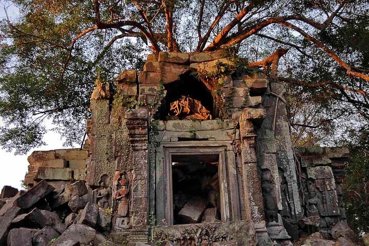Beng Mealea & Kompong Khleang: Off-Grid Temple and Tonlé Sap Day Trip from Siem Reap photo 1