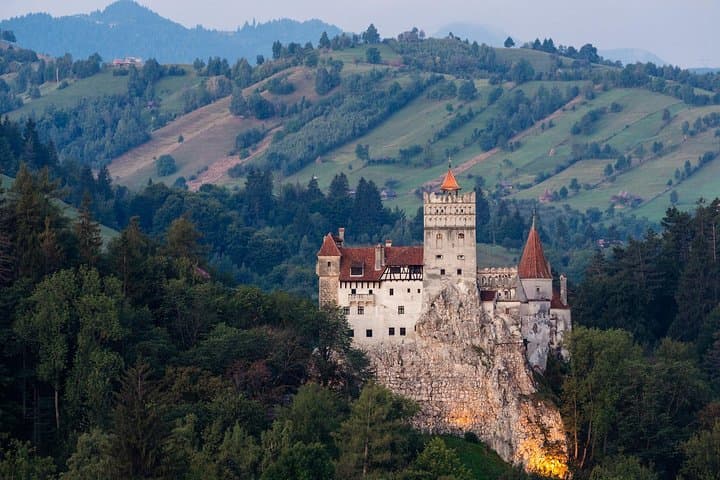 Private Day Trip to Dracula's Castle (Bran) and Brașov from Bucharest
