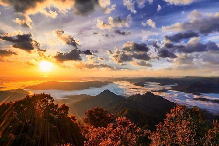 Sunrise Summit on Mount Batur: Guided Trek & Volcanic Breakfast