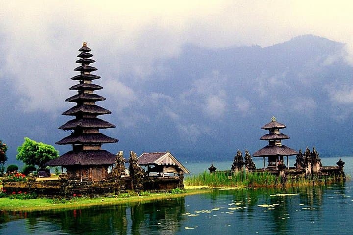 Bali to Lombok 10-Day Adventure: Culture, Beaches & Volcano Views photo 2