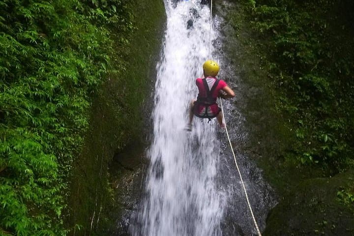 La Fortuna Rafting and Canyoning: Balsa River Rapids and Waterfall Rappels photo 2