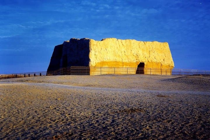 Hike Yangguan Pass: Private Silk Road Day Tour from Dunhuang photo 2