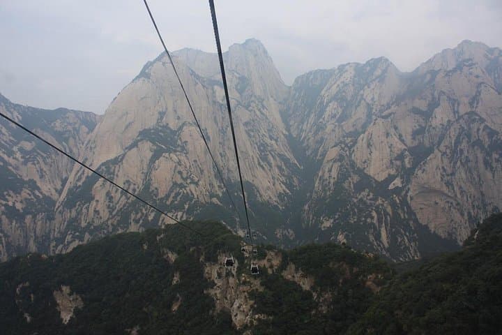 Mount Huashan Day Tour from Xi'an: Cable Car, Peaks & Taoist Sites photo 2