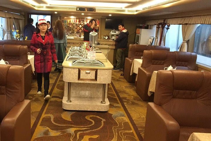 Cruise the Li River: 4-Star Upper Deck Scenic Day Trip from Guilin to Yangshuo photo 4