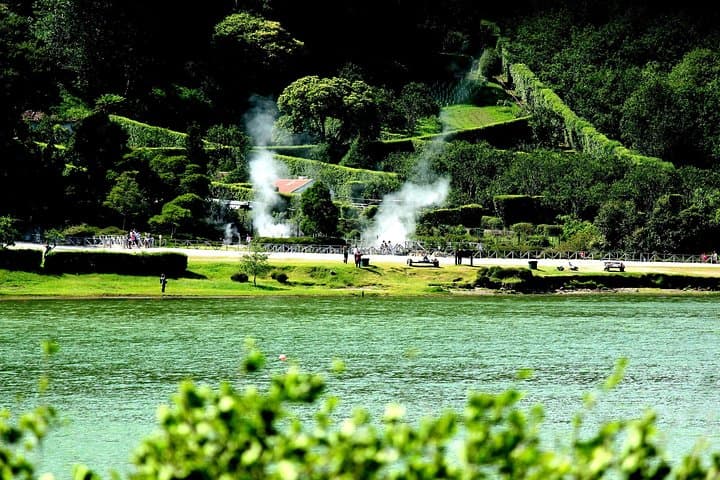 Furnas Up Close: Private Full-Day 4x4 Volcano Tour from Ponta Delgada