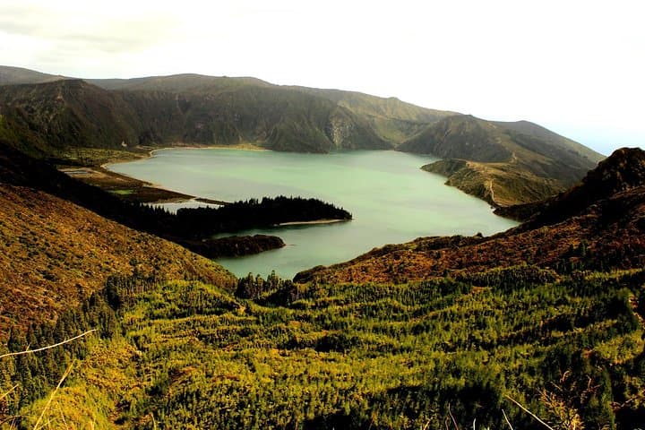 Full-Day 4x4 Tour to Fogo Volcano: Lagoa do Fogo, Waterfalls & North Coast Beaches