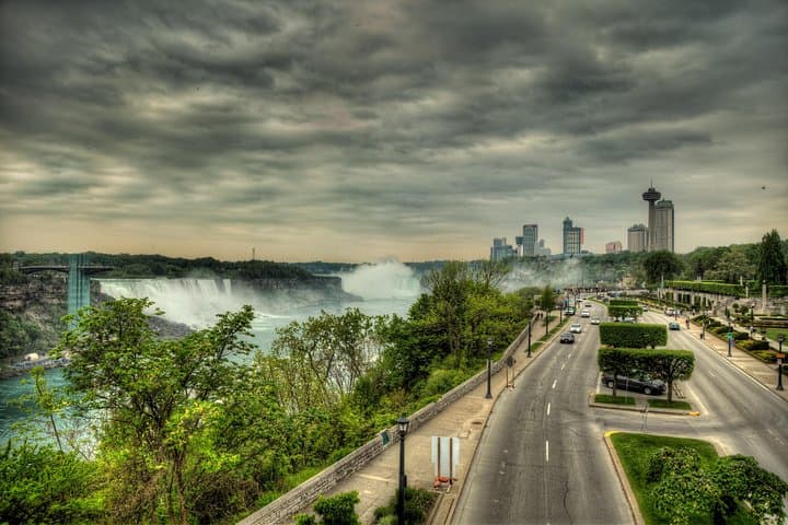 Private Buffalo Airport (BUF) to Niagara Falls One-Way Transfer — Fast, Door-to-Door photo 2