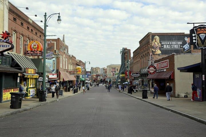 Memphis City Tour + Mississippi River Paddlewheel Cruise: From Beale Street to the River