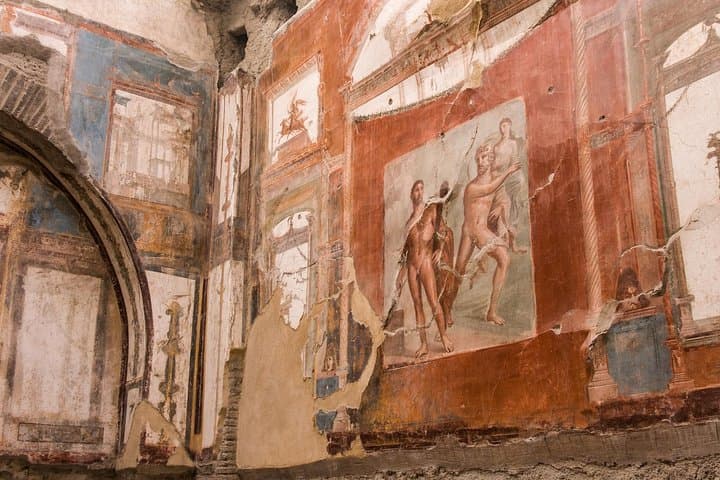 Private Kid-Friendly Pompeii Tour with Hotel Pickup — Family Archaeological Visit photo 2