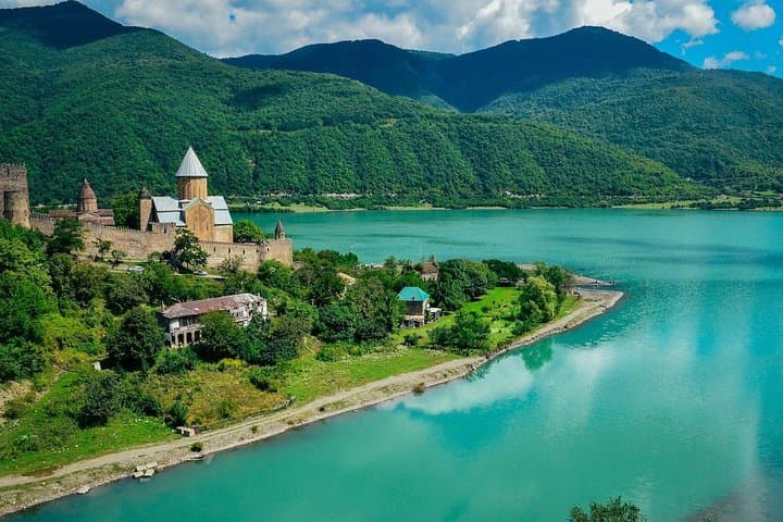 3-Day Georgia Tour: Tbilisi, Kazbegi & Uplistsikhe Highlights photo 2