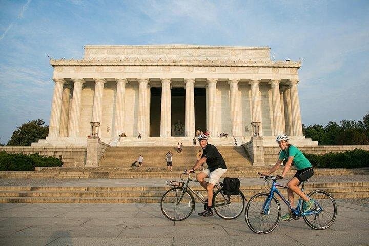 Ride the National Mall: Private Customized Bike Tour of Washington DC (3-Hour) photo 2