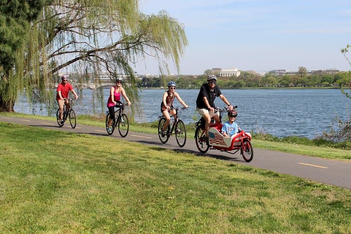 Family-Friendly Bike Tour of Washington, D.C. — Monuments, Museums & Kid-Ready Rides photo 4
