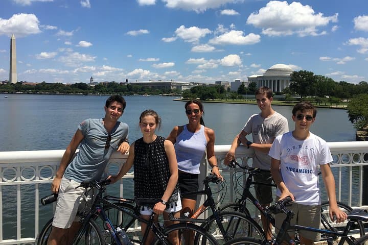 Family-Friendly Bike Tour of Washington, D.C. — Monuments, Museums & Kid-Ready Rides photo 2