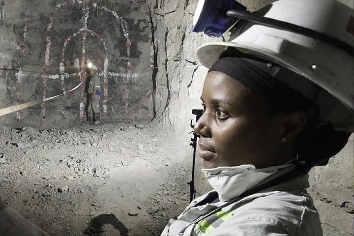 Inside Cullinan: Underground Diamond Mine Tour Near Pretoria