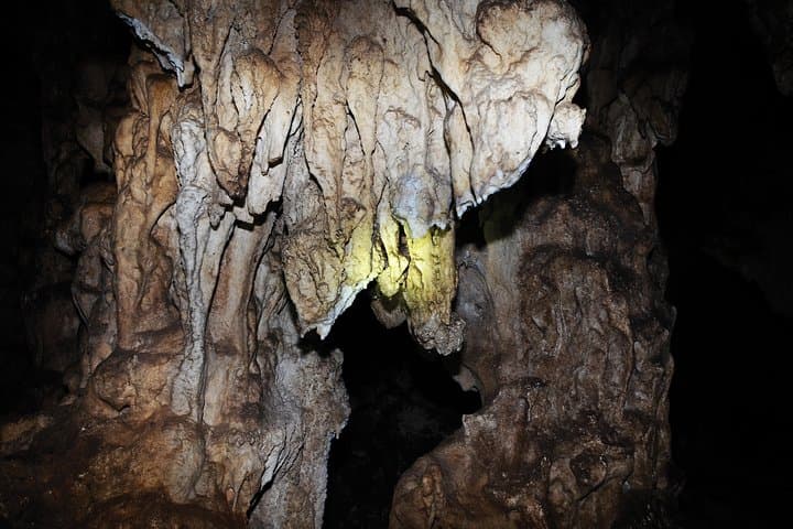 Cueva Ventana Window Cave Tour from San Juan — Arecibo Day Hike & Cave Visit photo 3