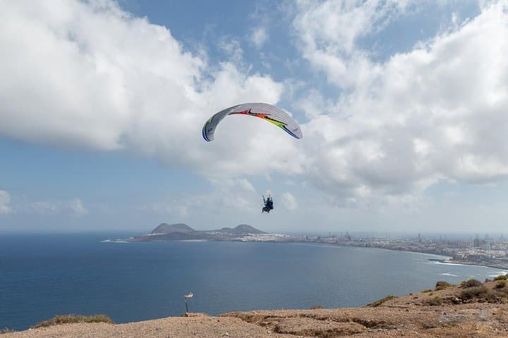 Tandem Paragliding Over Las Palmas and Playa de las Canteras photo 6