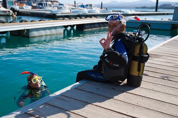 Beginner Scuba Diving Baptism in Caleta de Fuste: 2-Hour Intro to Fuerteventura's Underwater Life