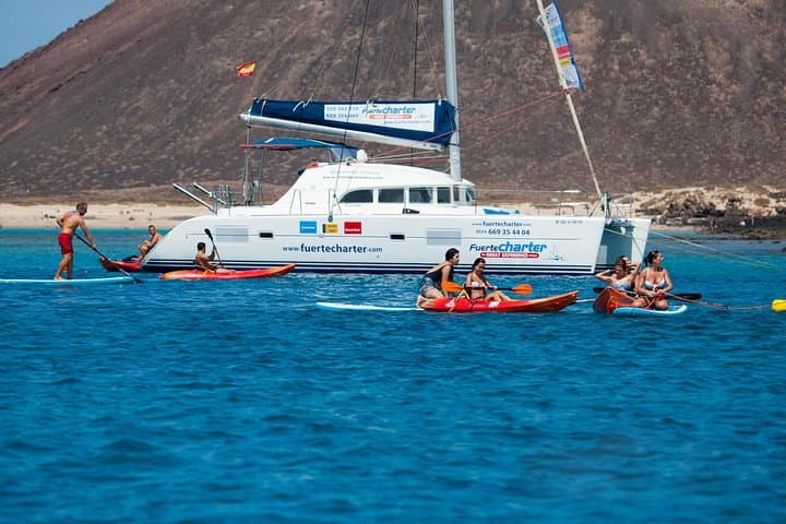 Isla de Lobos Catamaran: 4-Hour Boat Trip from Corralejo with Snorkeling & Paella photo 4