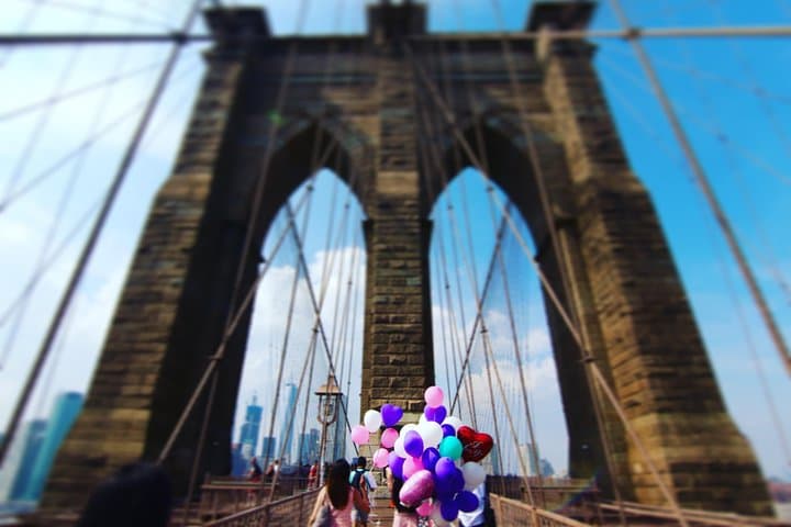 Brooklyn Bridge & NYC Skyline Private Photo and Video Experience