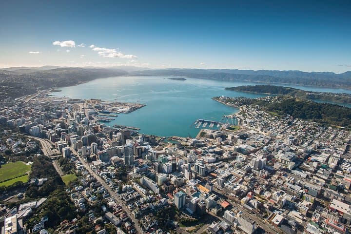 Wellington Harbour Helicopter Flight: 15-Min Scenic Aerial Tour photo 2