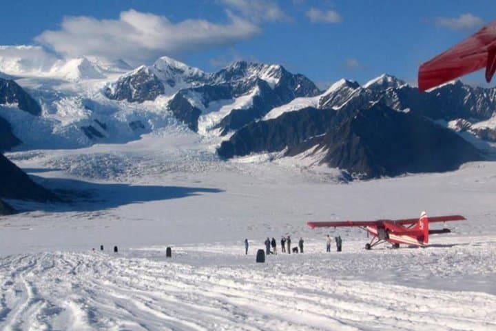 Denali Flightseeing from Talkeetna: Glacier Landing & Summit Views photo 2