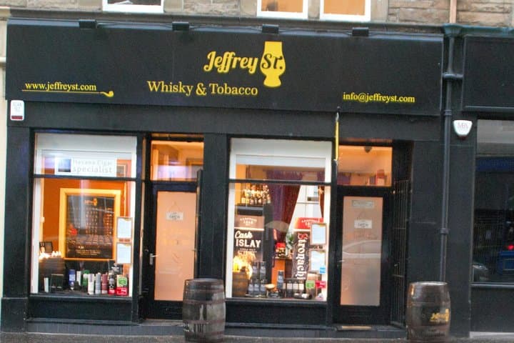Edinburgh Malt Whisky Tasting: 5-Sample Guided Experience photo 4