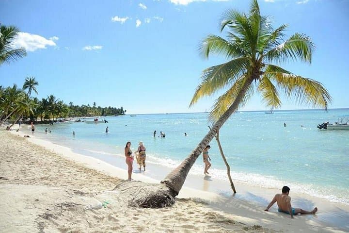 Saona Island Platinum Beach Day: Catamaran Cruise, Natural Pool & Open Bar from Punta Cana photo 1