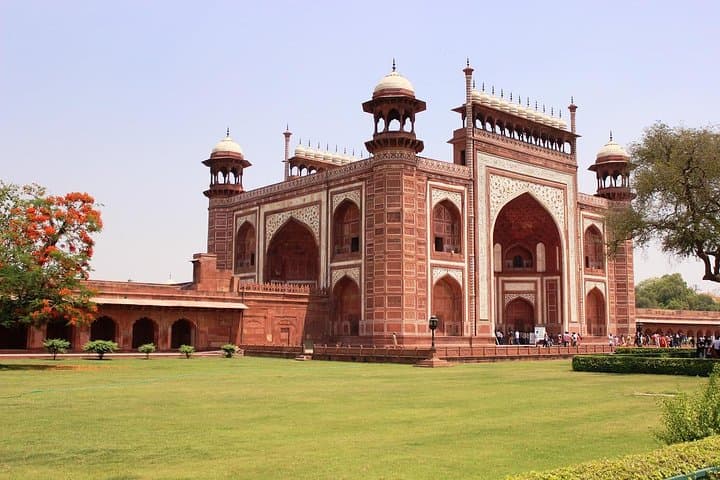 Gatiman Express: Private High-Speed Train Day Trip to the Taj Mahal from Delhi photo 2