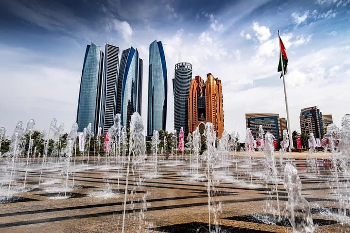 Abu Dhabi City Tour: Sheikh Zayed, Heritage Village & Yas Island in a Day photo 2