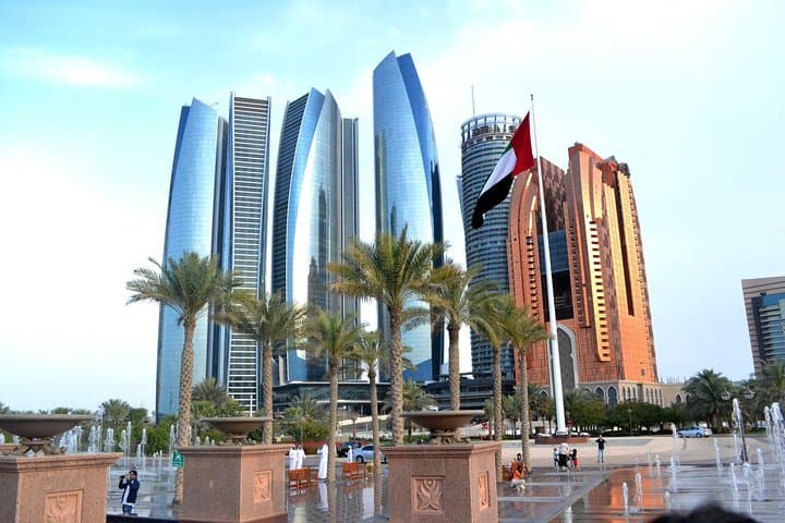 Private Abu Dhabi City Tour — Sheikh Zayed, Corniche & Heritage Village