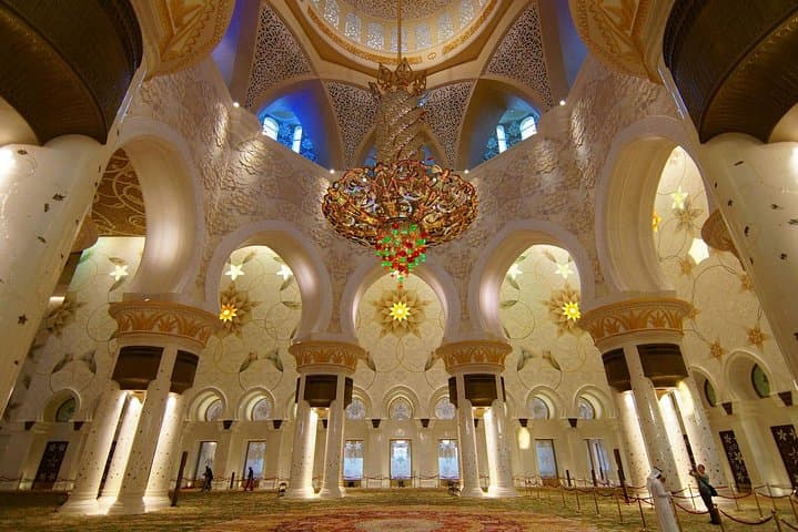 Private Abu Dhabi City Tour — Sheikh Zayed, Corniche & Heritage Village photo 2