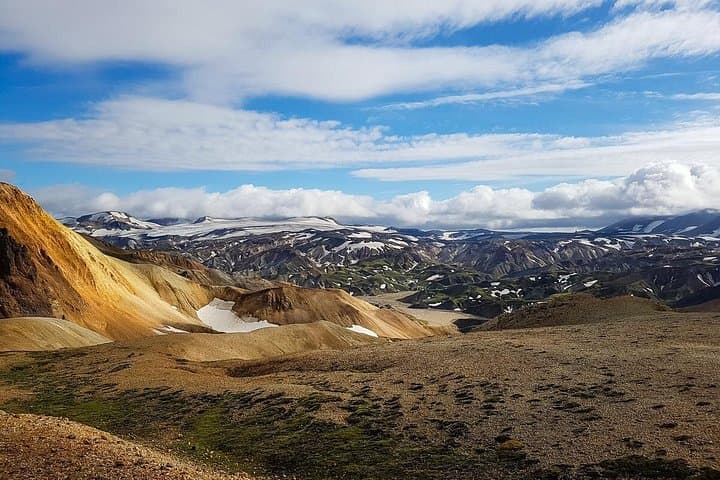 Laugavegur 3-Day Trek: Landmannalaugar to Þórsmörk Hike photo 3