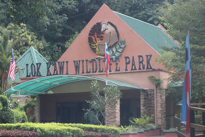 Lok Kawi Wildlife Park: Borneo Wildlife & Botanical Trail Day Tour from Kota Kinabalu