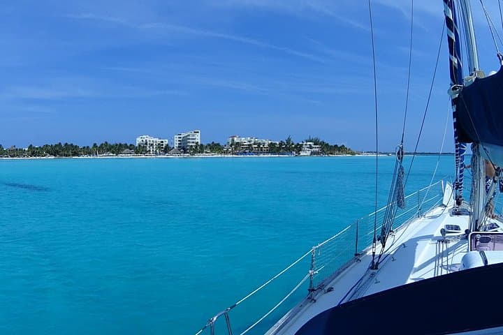 Private Cancun Sailing Tour to Isla Mujeres — Customize Your Yacht Day photo 1