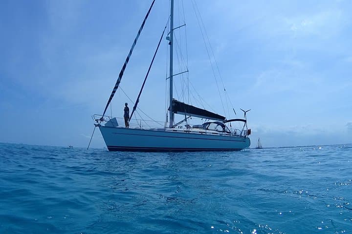 Private Cancun Sailing Tour to Isla Mujeres — Customize Your Yacht Day photo 2
