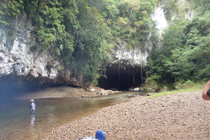 Altun Ha and Caves Branch Cave Tubing: Mayan Ruins and Underground River Float photo 2