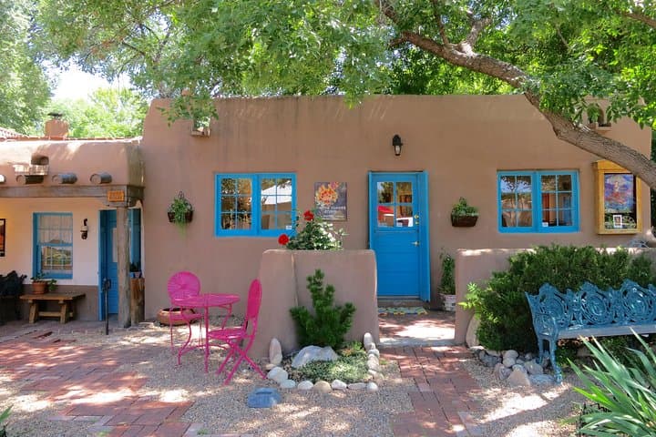 Santa Fe Canyon Road Art & History Walking Tour — 2-Hour Guided Gallery Stroll photo 6
