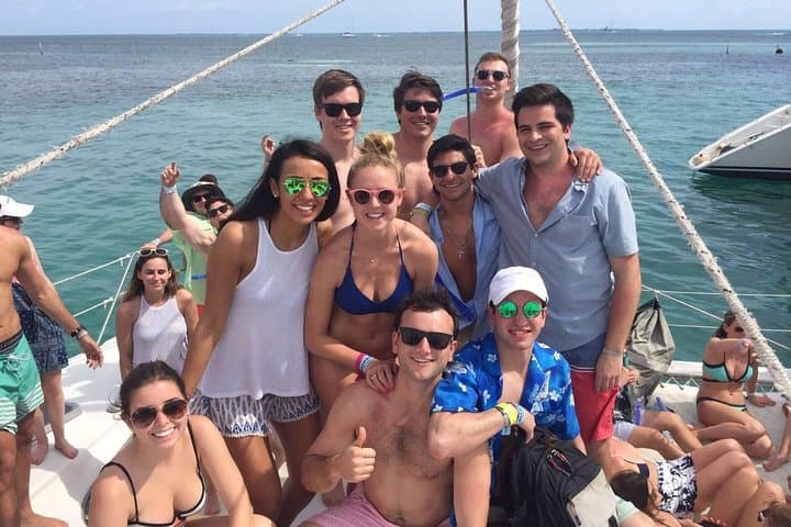 Day Trip Catamaran Cruise to Isla Mujeres from Cancun photo 3