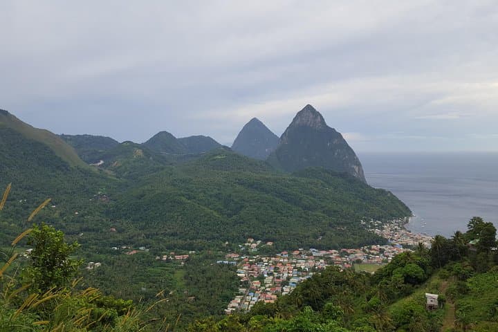 Castries to the Pitons: Soufrière Sightseeing, Volcano Dip & Botanical Gardens Tour